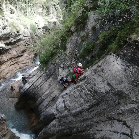 Kuehweg Appartement Hermagor-Pressegger See